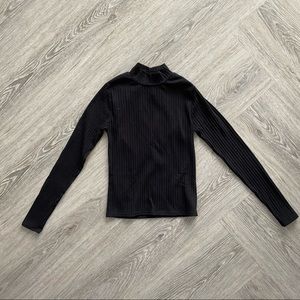 ✨SOLD✨Mock Neck Turtleneck Top